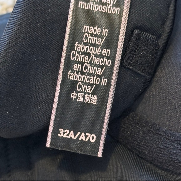 Victorias Secret Black Very Sexy Bra Sz 32A Push Up Padding Plunge Strapless - Picture 9 of 10